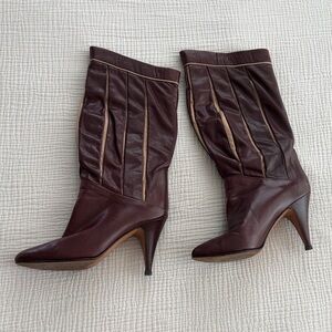 VNTG Women's Burgundy Leather Mid-Calf Heeled Boots EUC